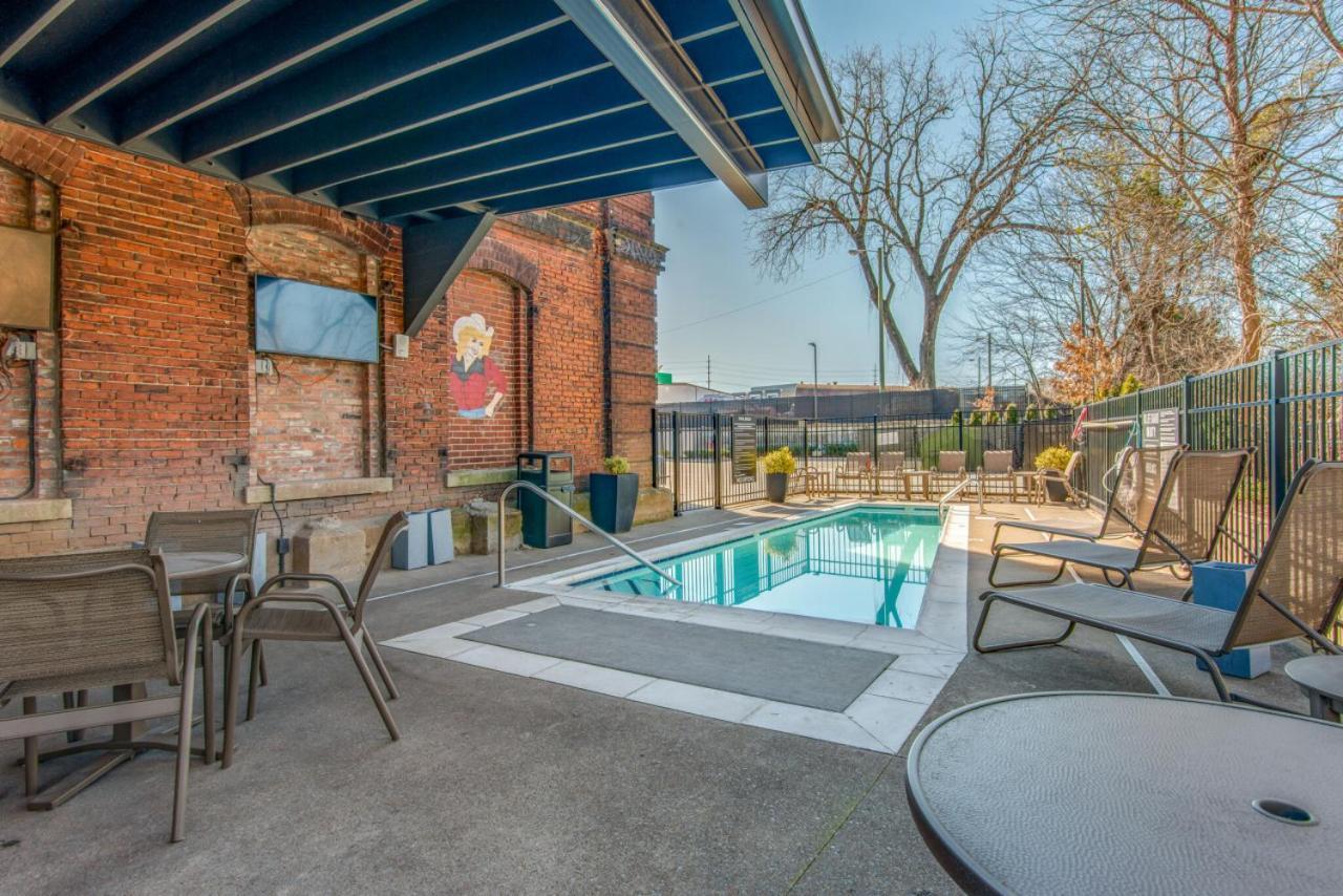 One-Of-A-Kind! Roll Up Garage Door-Pool, Speakeasy Nashville Exterior foto