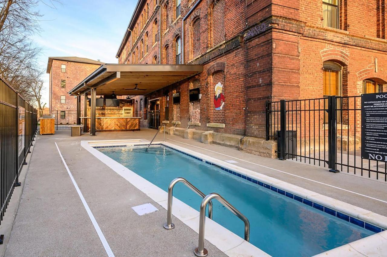 One-Of-A-Kind! Roll Up Garage Door-Pool, Speakeasy Nashville Exterior foto