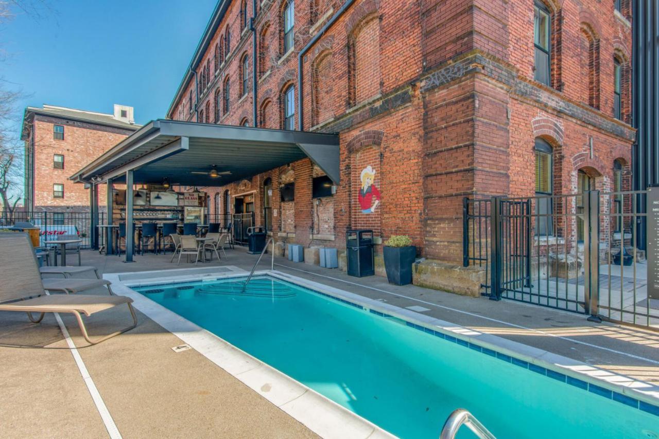 One-Of-A-Kind! Roll Up Garage Door-Pool, Speakeasy Nashville Exterior foto